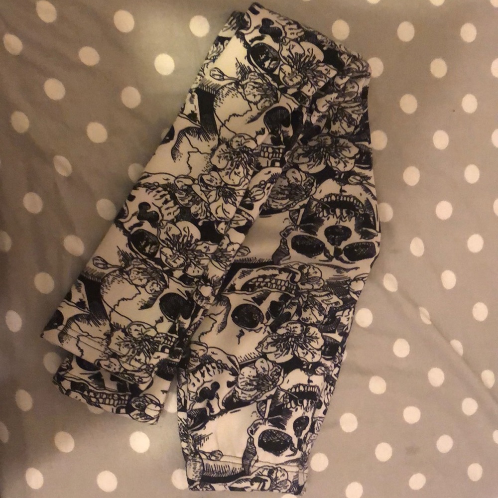 Skull Pattern leggings